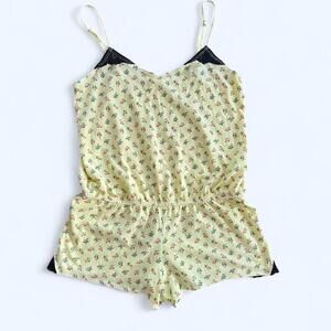 Victoria’s Secret Pink Floral Romper Fairycore Y2K Babydoll Size XS 💛